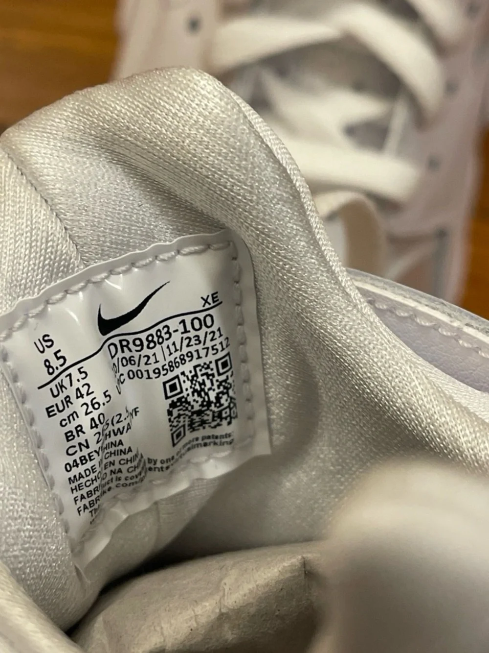 Nike air huaraches White cream Sneakers
